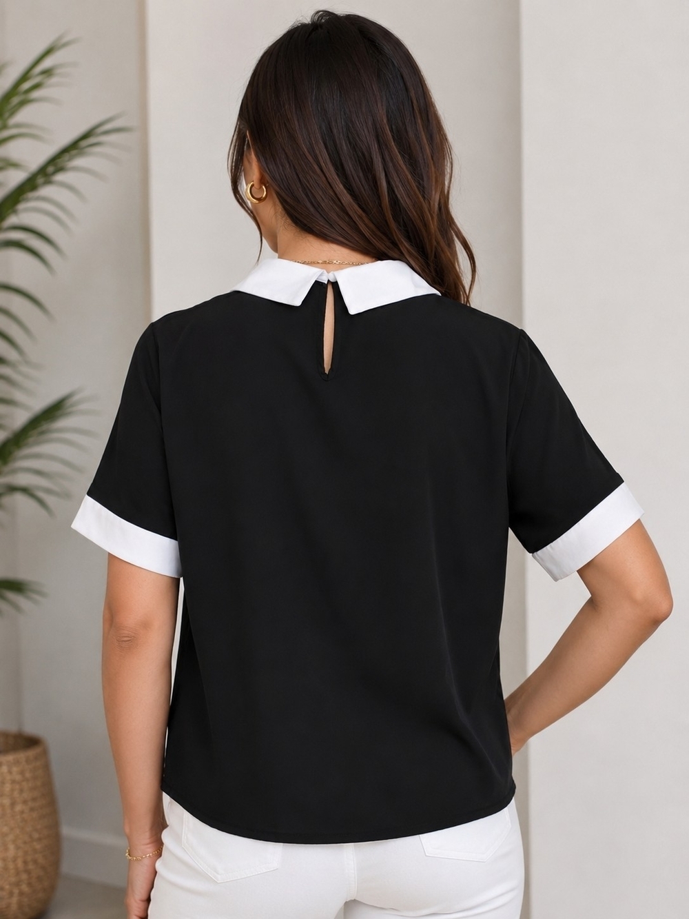 NWT Verdusa Women's Med Black Blouse with White Collar - Picture 2 of 10
